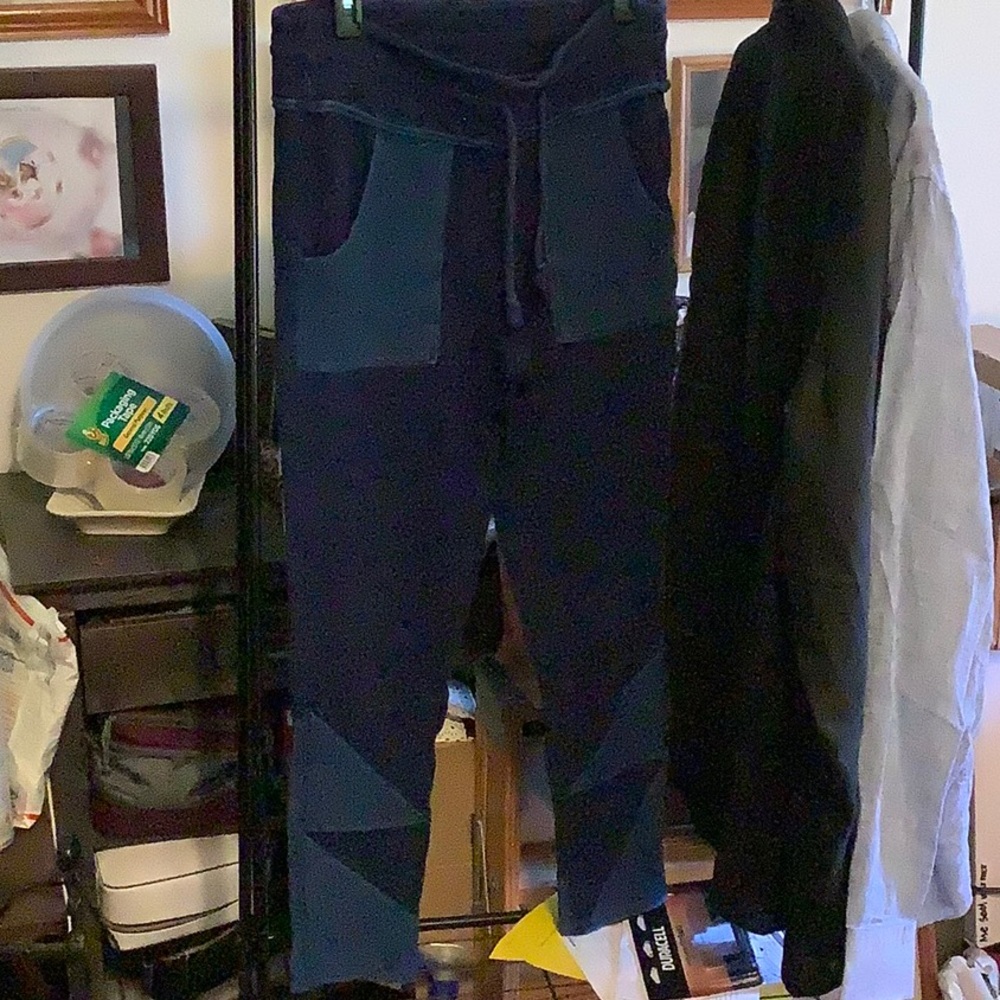 Kyoto Free People leggings in X-Large navy blue with lighter blue accents